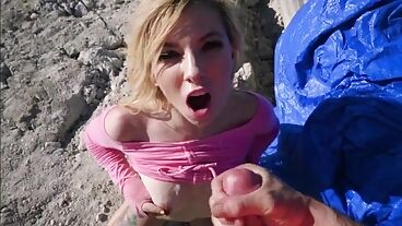 Пикапер трахнул белокурую красотку на стройке и обкончал лицо